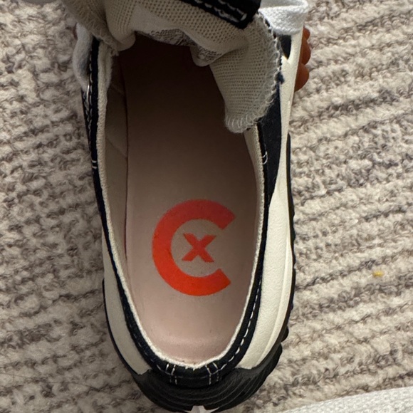 NWOT Converse run star motion low platform black & white size wm 7.5 or men’s 6 - Picture 9 of 9